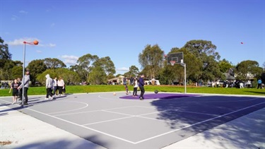 Basketball court at Yarralumla reserve