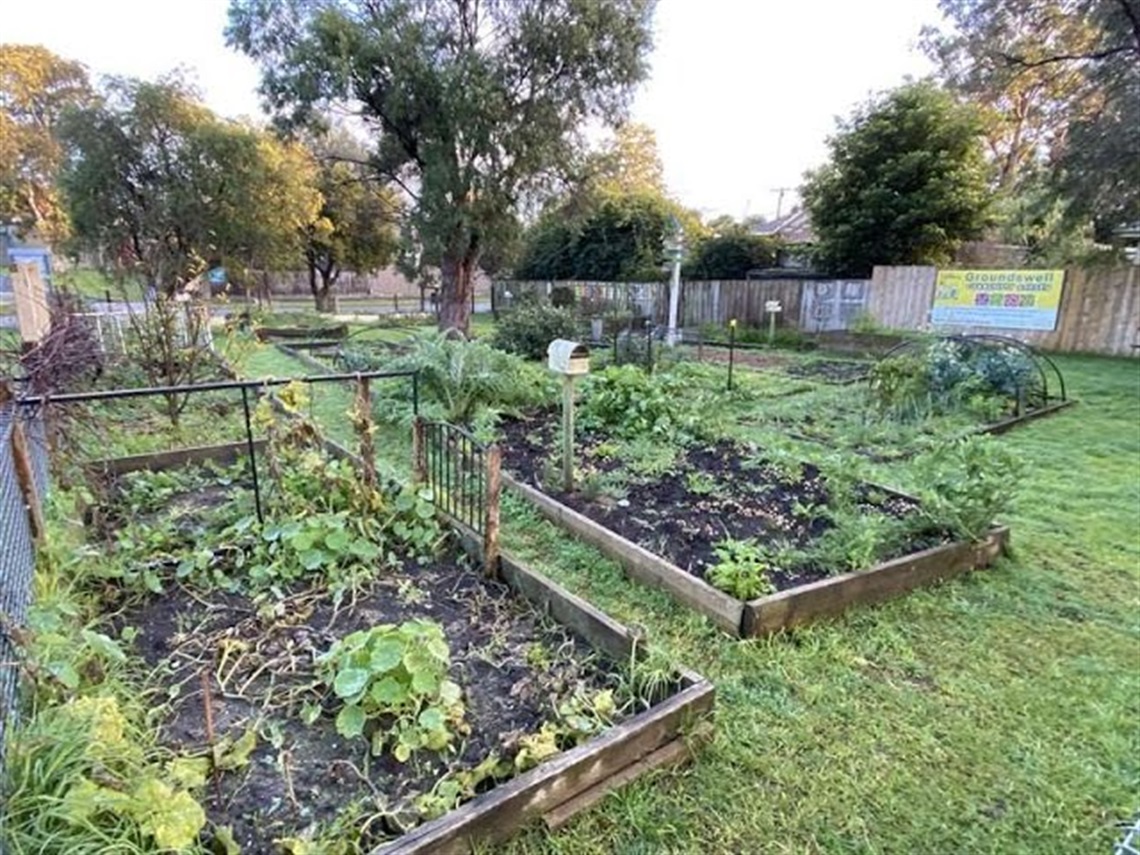 groundswell community garden beds